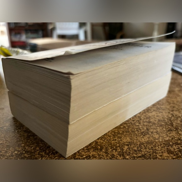 (3 for $20)2 x Debbie Macomber Romance Novels - Picture 6 of 9